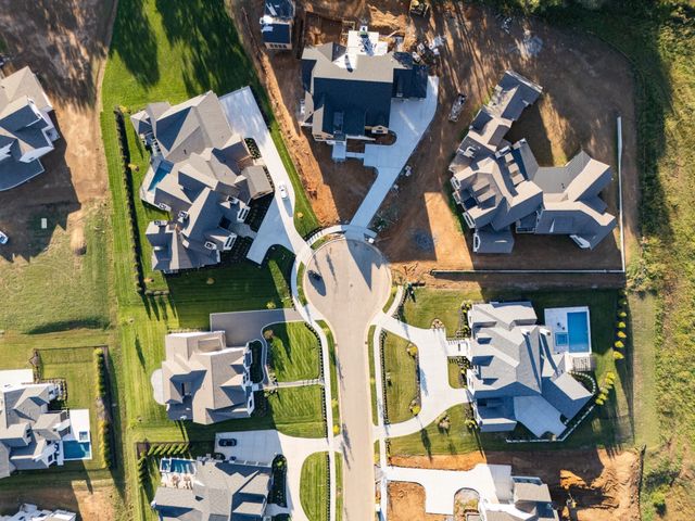 8102 Turning Point Dr, Brentwood, TN 37027