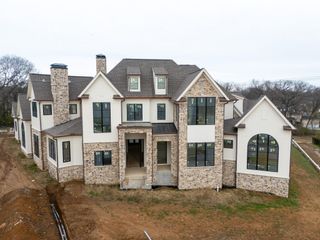 8102 Turning Point Dr, Brentwood, TN 37027