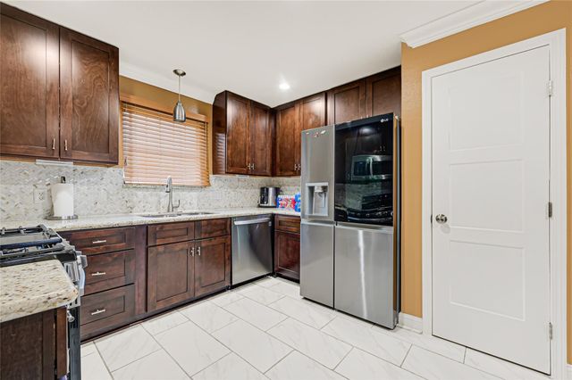1807 Strongs Court, Katy, TX 77449