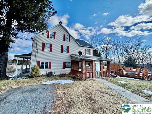 512 Walnut Street, Nazareth Boro, PA 18064