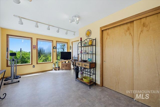 6507 W Summer Hill Drive, Boise, ID 83714