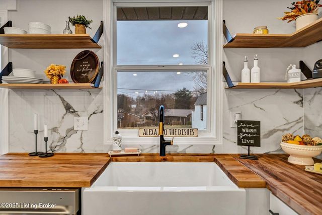 1601 Birch Ct, Radcliff, KY 40160