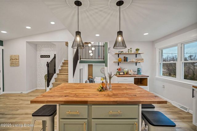 1601 Birch Ct, Radcliff, KY 40160