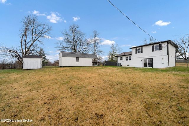 1601 Birch Ct, Radcliff, KY 40160