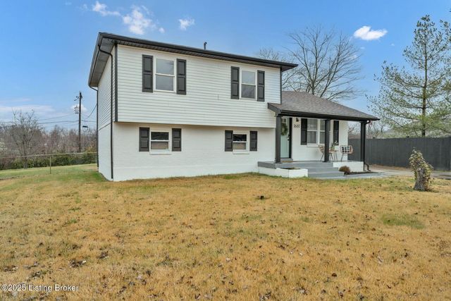 1601 Birch Ct, Radcliff, KY 40160