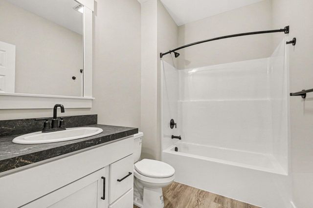 2407 Promise Drive Se, City Of Kentwood, MI 49508