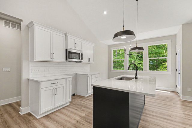 2407 Promise Drive Se, City Of Kentwood, MI 49508