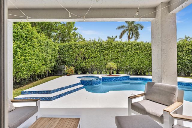 10823 Tea Olive Lane, Boca Raton, FL 33498