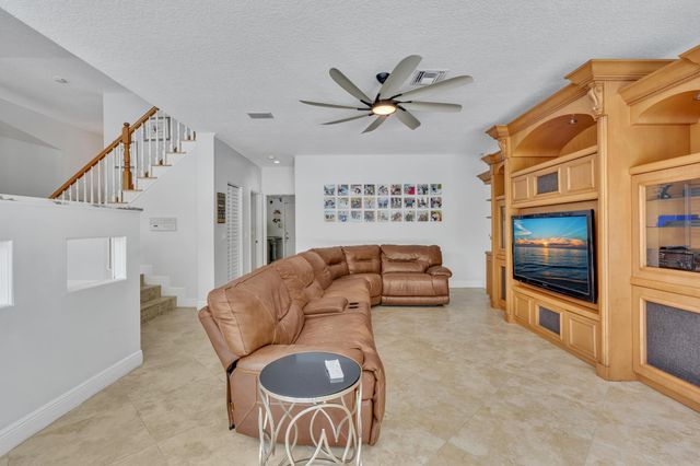10823 Tea Olive Lane, Boca Raton, FL 33498