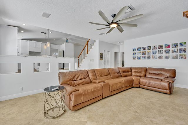 10823 Tea Olive Lane, Boca Raton, FL 33498