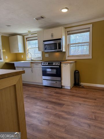 424 Johnson Drive, Stone Mountain, GA 30087