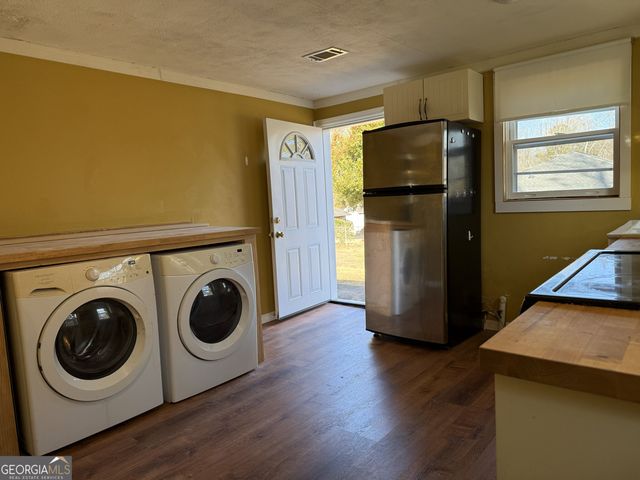 424 Johnson Drive, Stone Mountain, GA 30087