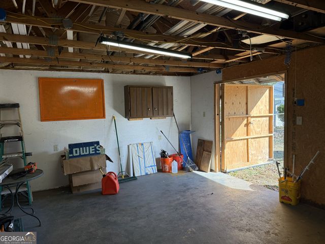 424 Johnson Drive, Stone Mountain, GA 30087