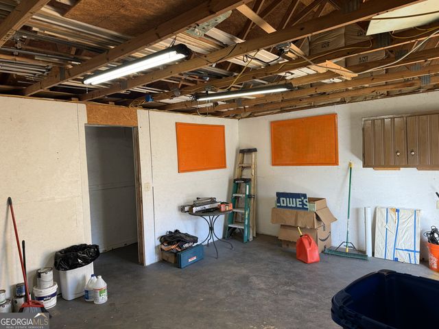 424 Johnson Drive, Stone Mountain, GA 30087