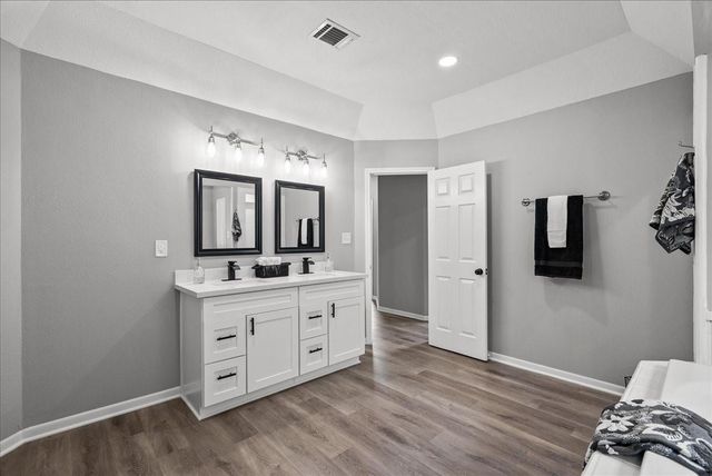 401 Paradise Drive, Coldspring, TX 77331