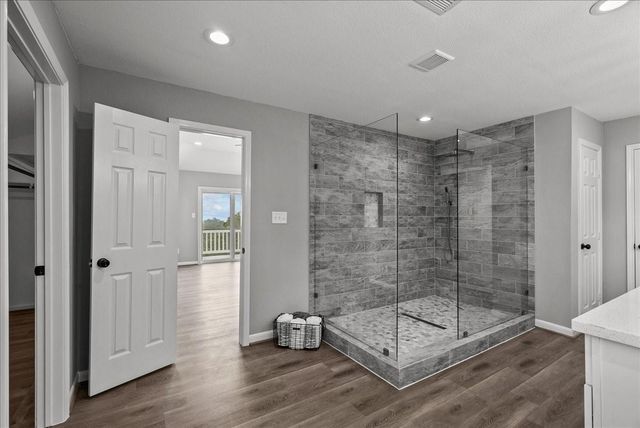 401 Paradise Drive, Coldspring, TX 77331