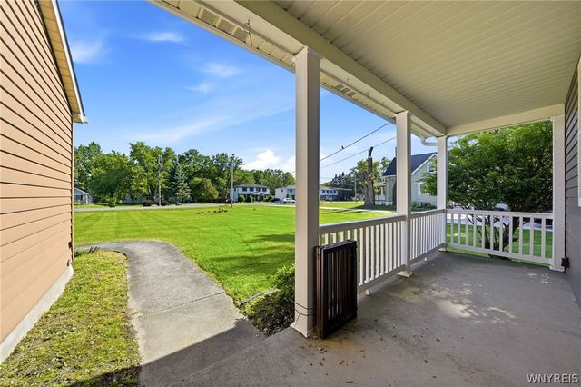 535 Seneca Creek Road, West Seneca, NY 14224