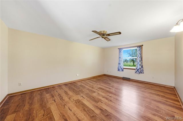 535 Seneca Creek Road, West Seneca, NY 14224
