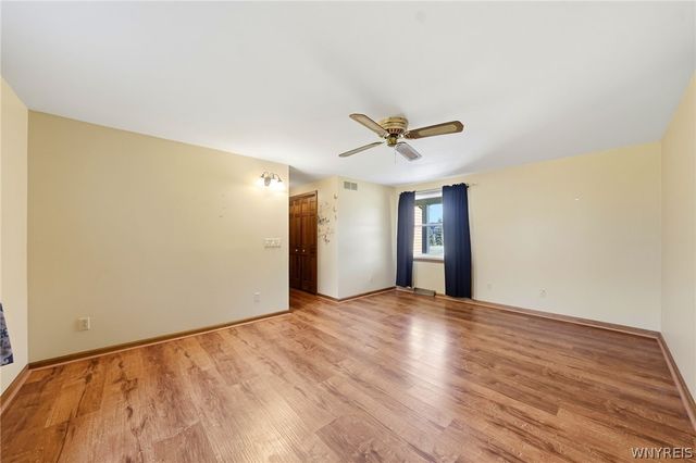 535 Seneca Creek Road, West Seneca, NY 14224