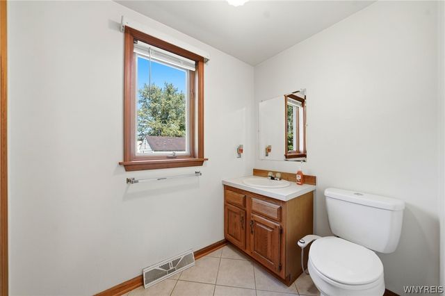 535 Seneca Creek Road, West Seneca, NY 14224