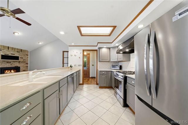535 Seneca Creek Road, West Seneca, NY 14224