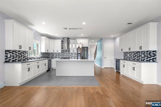 506 Westview Avenue, Cliffside Park, NJ 07010