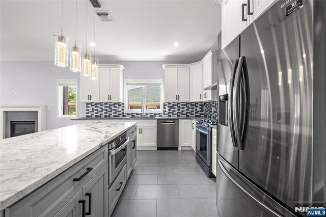 506 Westview Avenue, Cliffside Park, NJ 07010