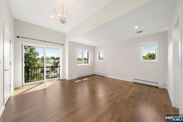 506 Westview Avenue, Cliffside Park, NJ 07010