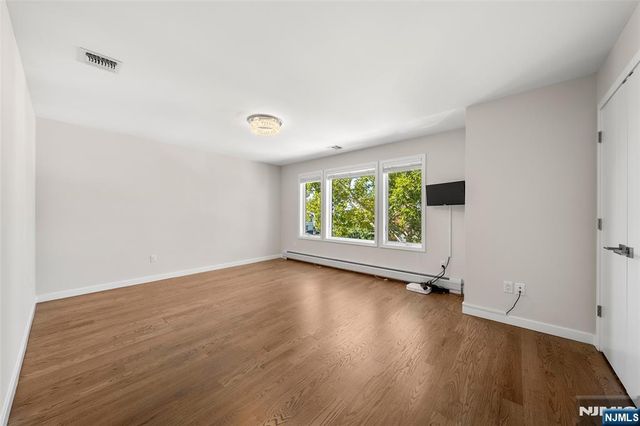 506 Westview Avenue, Cliffside Park, NJ 07010