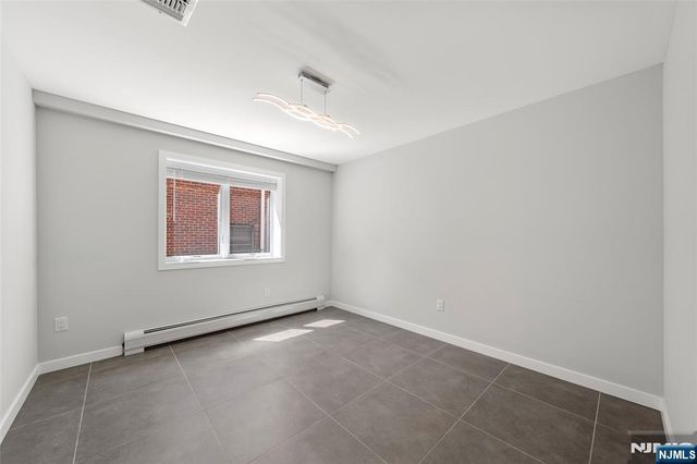 506 Westview Avenue, Cliffside Park, NJ 07010