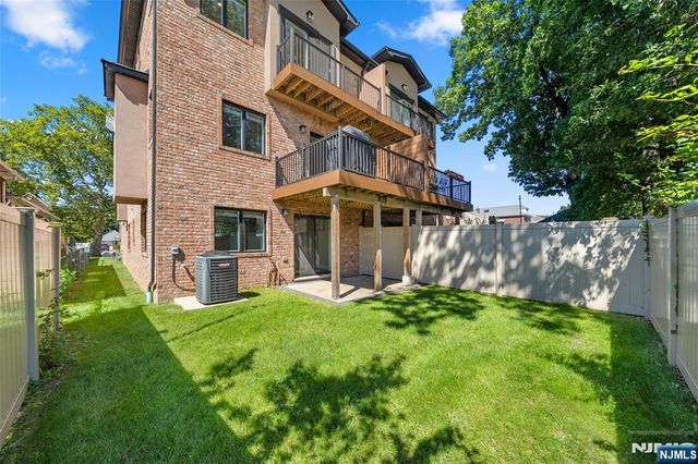 506 Westview Avenue, Cliffside Park, NJ 07010