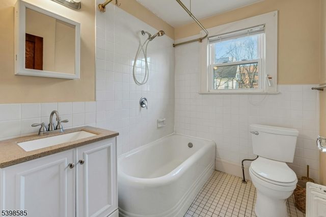 23 William St, Summit City, NJ 07901