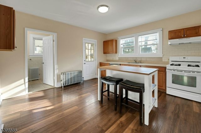 23 William St, Summit City, NJ 07901