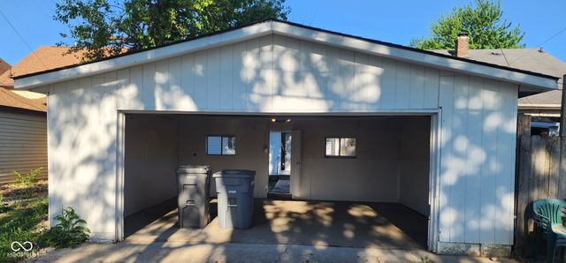 261 N Pershing Avenue, Indianapolis, IN 46222