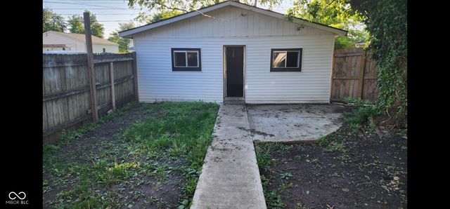 261 N Pershing Avenue, Indianapolis, IN 46222