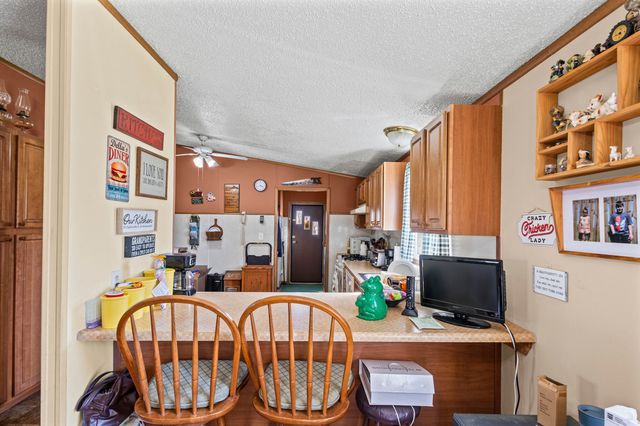 11370 E ZARING RD, Columbia, MO 65202