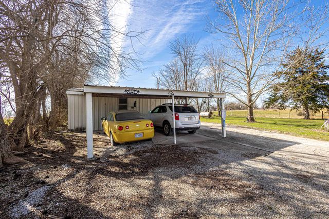 11370 E ZARING RD, Columbia, MO 65202
