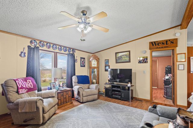 11370 E ZARING RD, Columbia, MO 65202