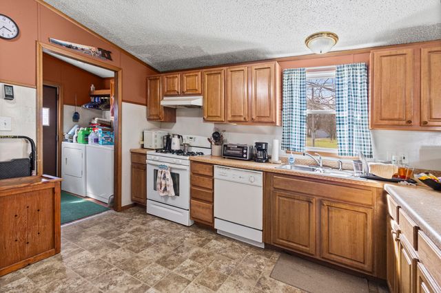 11370 E ZARING RD, Columbia, MO 65202