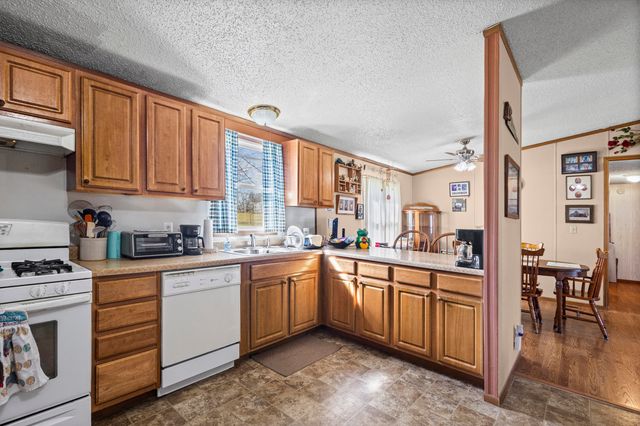 11370 E ZARING RD, Columbia, MO 65202