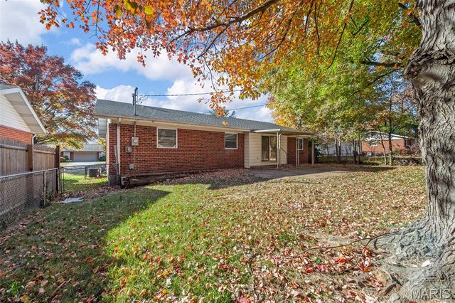 11758 Galba Drive, Florissant, MO 63033