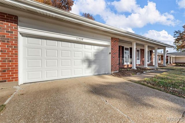 11758 Galba Drive, Florissant, MO 63033