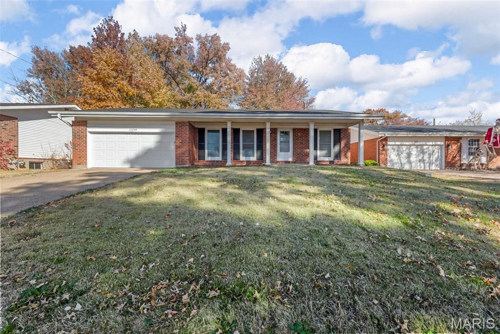 11758 Galba Drive, Florissant, MO 63033