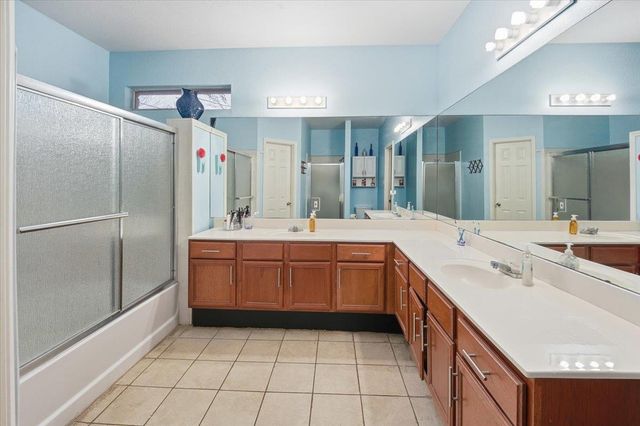 106 Luna Vista CV, Del Valle, TX 78617