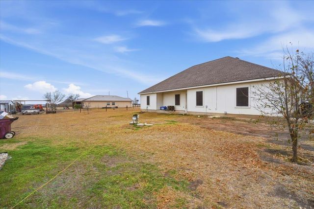 106 Luna Vista CV, Del Valle, TX 78617