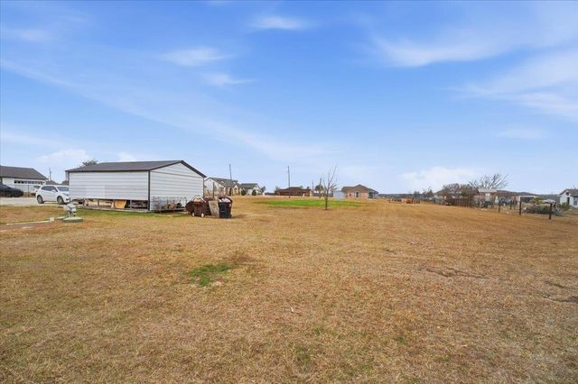 106 Luna Vista CV, Del Valle, TX 78617