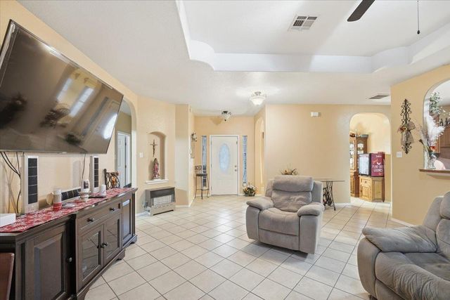 106 Luna Vista CV, Del Valle, TX 78617