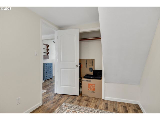 412 DIMICK St, Oregon City, OR 97045