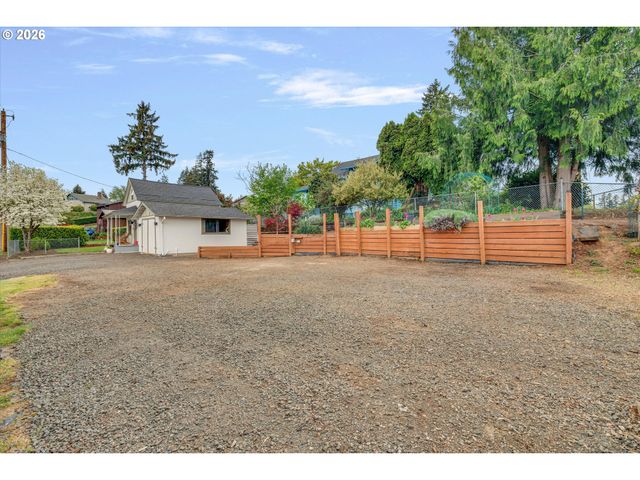 412 DIMICK St, Oregon City, OR 97045