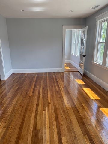 61 Templeton Pkwy 61, Watertown, MA 02472
